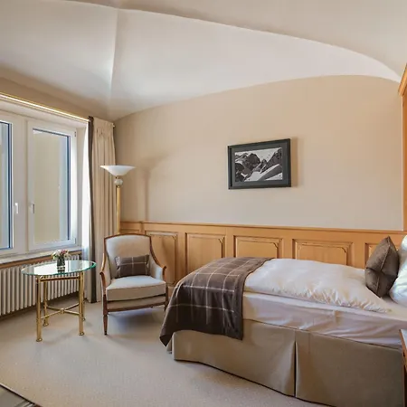 쿨름 생모리츠 호텔